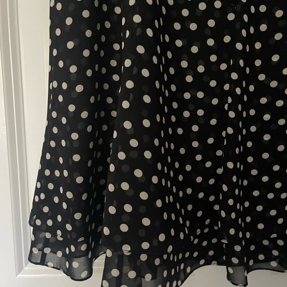 Tahari | Black & White Polk-a-Dot Skirt | Knee Length | Chiffon Material - Picture 2 of 5